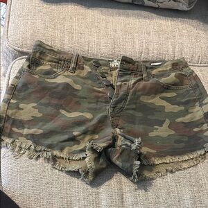 American Eagle Outfitters Green Jean Shorts Durable Design